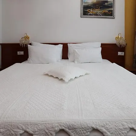 Aparthotel Integra