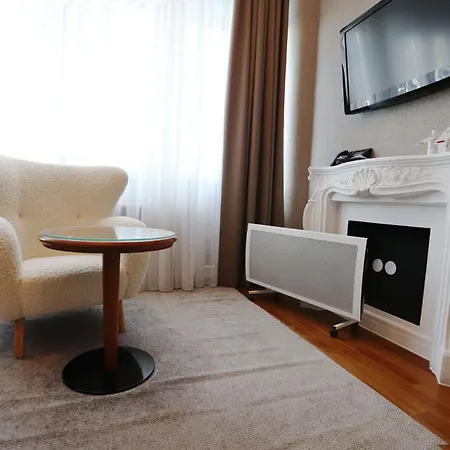 Aparthotel Integra *