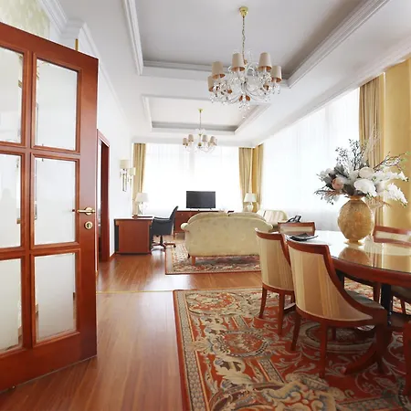 Aparthotel Integra