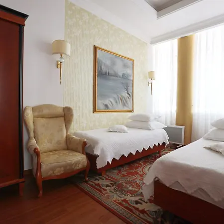 Integra Aparthotel *