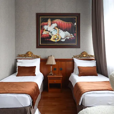 Integra Aparthotel