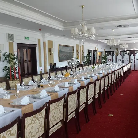 Integra Aparthotel
